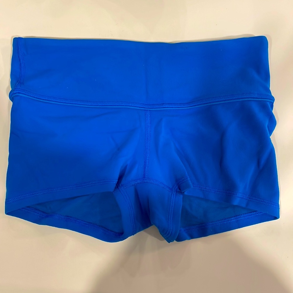 Lululemon short shorts
